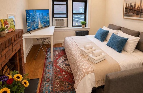 Peter Cooper Village Apartment | Flatiron Bright 1BR with living room, Top Floor Best location in FANCY Manhattan