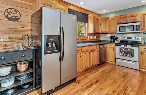 Vein Mountain Cabin | Fox Lake - Cottonwood Properties