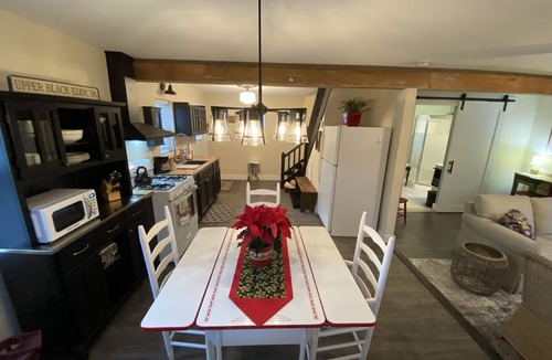 Bridgeton Townshp Cottage | Fox Ridge Cottage! Pets welcome! No cleaning fee!