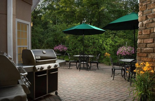 North Brunswick Condo | Free Breakfast. Indoor Pool. Close to Rutgers University!