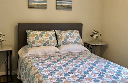 Southgate Villa | Freshly Updated Home close to Downtown and Beaches