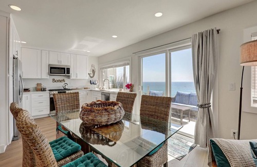 San Clemente Apartment | Full Ocean and Sunset Views. Relax to the sound and smell of the sea.