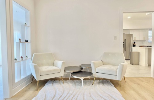Germantown House | Germantown Border Gem