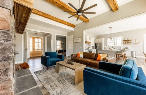 Kingston Springs Cabin | Grand Cabin in Nature`s Playground!