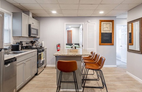 Constable Hook House | Grand Mansion 9BR-5BA-24Beds | MetLife-NYC-Parking