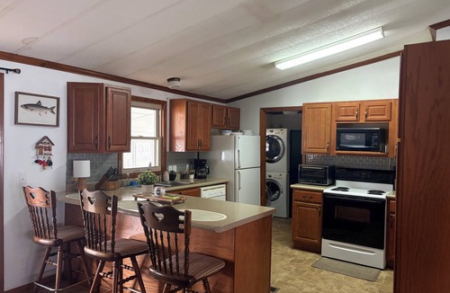 Cadiz House | Grandpa's Lake Front Property with Private Dock!