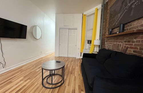 Hell's Kitchen Apartment | Group-Friendly Duplex Near Broadway, Walk to Times Square