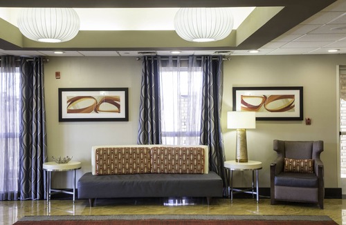 Oxford Hotel | Hampton Inn Oxford-West