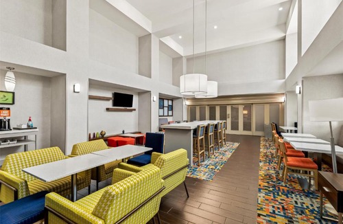 Central City Hotel | Hampton Inn & Suites Corpus Christi I-37 - Navigation Boulevard