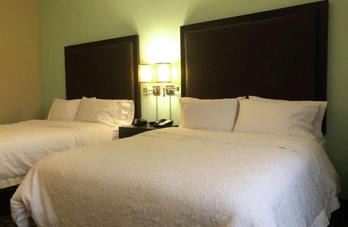 Pennington Bend Hotel | Hampton Inn & Suites Nashville at Opryland