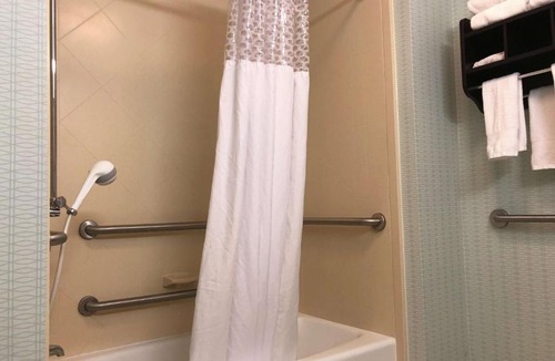 Pennington Bend Hotel | Hampton Inn & Suites Nashville at Opryland