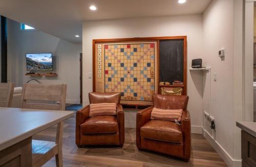 Brevard House | Hemlock Cottage · Hemlock Cottage in Pisgah Forest - Pet Friendl