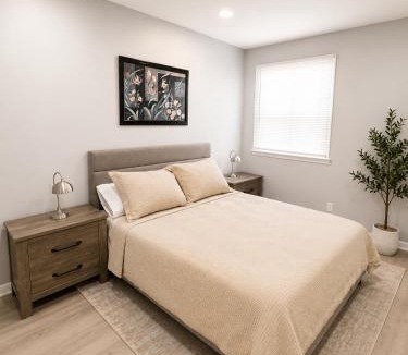 Constable Hook Apartment | Hidden Gem Near NYC Modern & Cozy