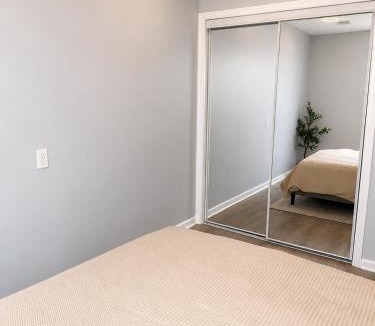 Constable Hook Apartment | Hidden Gem Near NYC Modern & Cozy
