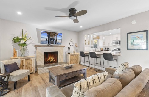San Clemente Villa | Hideaway 4Plex! Walk to the beach, Downtown, AC!