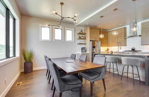 Hideout House | Hideout Haven: Luxe Retreat w/Lake View & Hot Tub