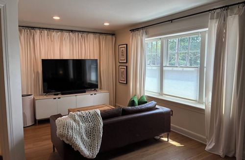 Southmoreland Condo | High Design, Museum District 2 BR/2BA KC Condo