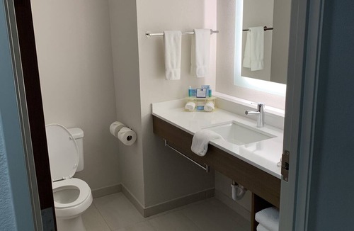 Germantown Hotel | Holiday Inn Express Hotel & Suites Memphis/Germantown by IHG