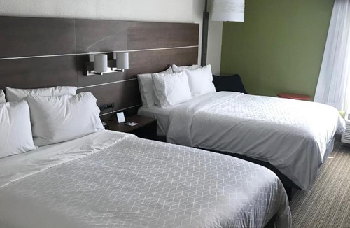 New Pathways Hotel | Holiday Inn Express Memphis Medical Center - Midtown by IHG