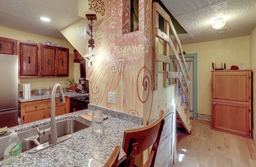 Alton House | Home Near Eleven Point River & Nat'l Forest!
