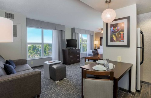 Southwind Hotel | Homewood Suites King Studio w/Breakfast, Pool&Gym
