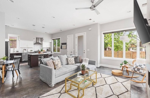 Inglewood House | House with Fenced-In Yard and Rooftop Deck, 3 miles to Downtown