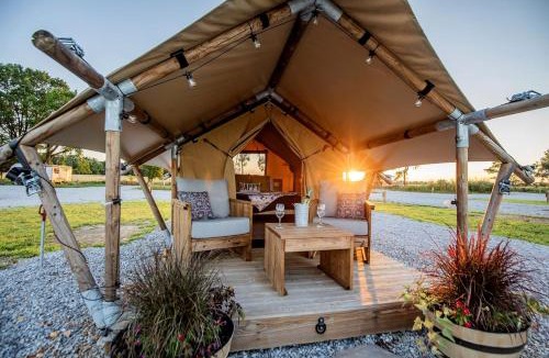 Cassville Other | Impressive Glamping Tented Cabin in Cassville, Missouri