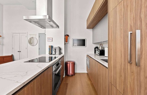 Bushwick Condo | Jefferson Heights by Rove Travel | Skyline Duplex