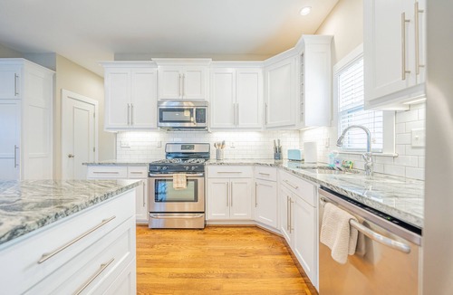 Southmoreland House | KC Gem: Renovated Home w/Fenced Yard!