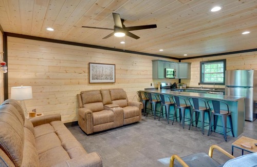 Murray House | Kentucky Lake Access! 2-Unit Combo w/Decks