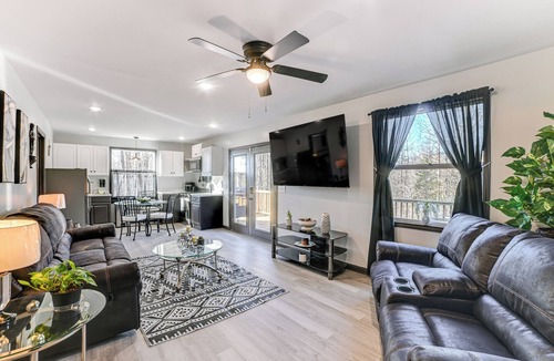 New Johnsonville Apartment | Kentucky Lake Retreat 4 Mi to Shore: Boat & Fish!