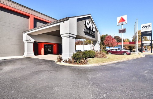 Jacksonville Apartment | King Bed | Jacksonville AR