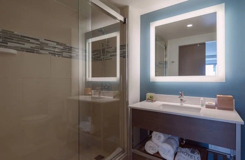 Boerum Hill Hotel | King | Even Hotel | Barclays Center, Athletic Studio, Brooklyn Bridge | 2 Units