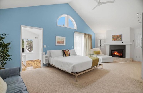 East Isles Villa | Lake of the Isles Retreat