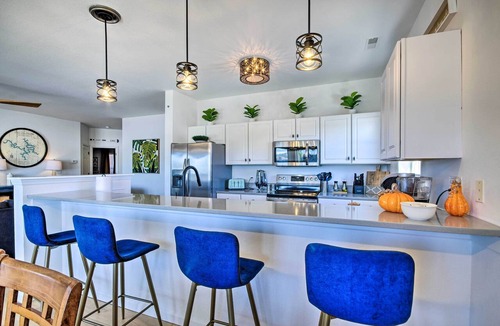 Village of Four Seasons Apartment | Lake Views & Boat Slip: Lake Ozark Condo!