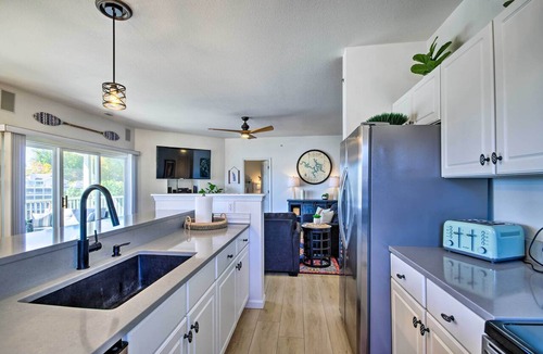 Village of Four Seasons Apartment | Lake Views & Boat Slip: Lake Ozark Condo!