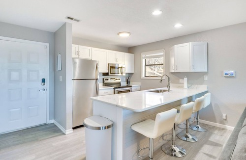 Lake of the Ozarks Apartment | Lakefront & Boat Slip: Osage Beach Retreat!