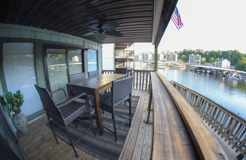 Village of Four Seasons Condo | Lakeside Bliss - Ozark Escape