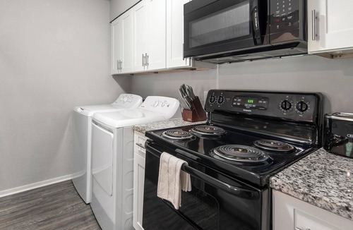 Cordova Apartment | Landing | Amazing 2BD, Gym, Game Room