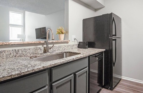 Cordova Apartment | Landing | Amazing 2BD, Pool, Game Room