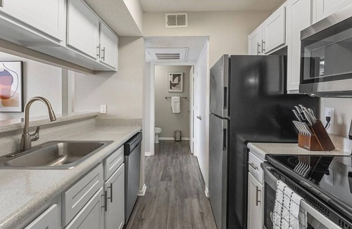 Cordova Apartment | Landing at Stonebridge Crossing Apartment Homes - 1 Bedroom in Downtown Cordova