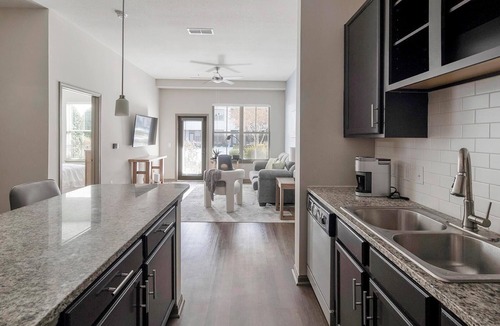 Downtown Little Rock Apartment | Landing | Chic 1BD, Clubhouse, Gym