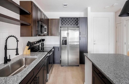 Downtown Little Rock Apartment | Landing | Chic 1BD, Yoga Studio, Clubhouse