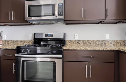 Bayonne Apartment | Landing | Modern 1BD, Game Room, Clubhouse