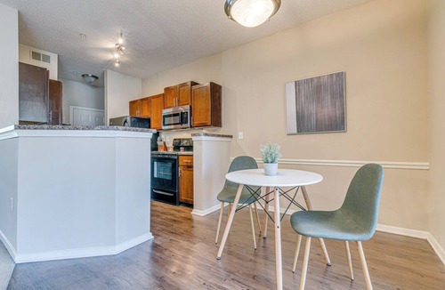 Germantown Apartment | Landing | Modern 1BD, Pool, Gym