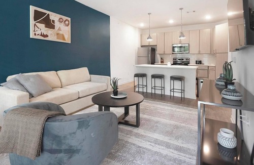 Cordova Apartment | Landing | Spectacular 1BD, Pool, Gym