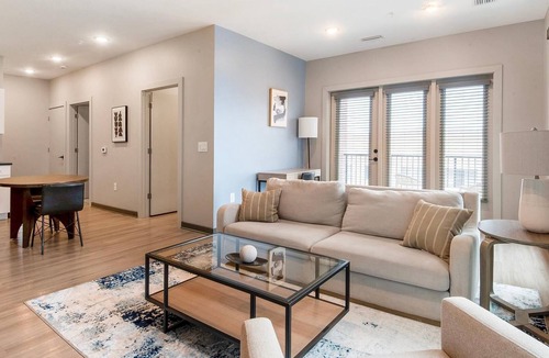 Pinch District Apartment | Landing | Stylish 1BD, Gym, Rooftop Lounge