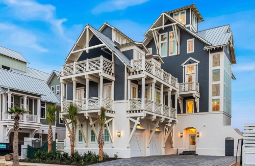 Port Aransas House | Large Luxury Home w/stunning views, private pool & resort pool, beach, & more