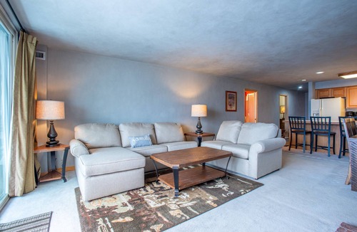 Copper Mountain Village Condo | Large nicely appointed condo, giant deck, free WiFi, Heated garage parking, B