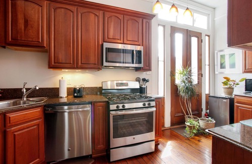 Arts/Warehouse District House | Les Carillons - Arts District Gem Large Groups Welcome! Pool! Elevator!
